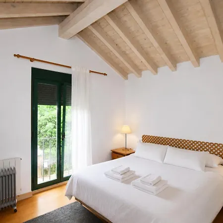 Дом отдыха Casa Con Jardin En Novales, Entre Comillas, Santillana Y La Costa